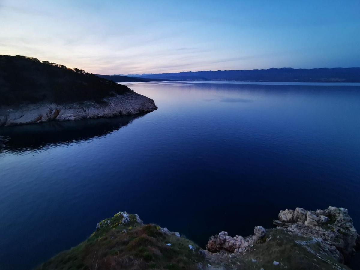 Vila Verbana Apartments Vrbnik  Esterno foto