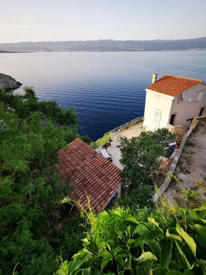 Vila Verbana Apartments Vrbnik  Esterno foto