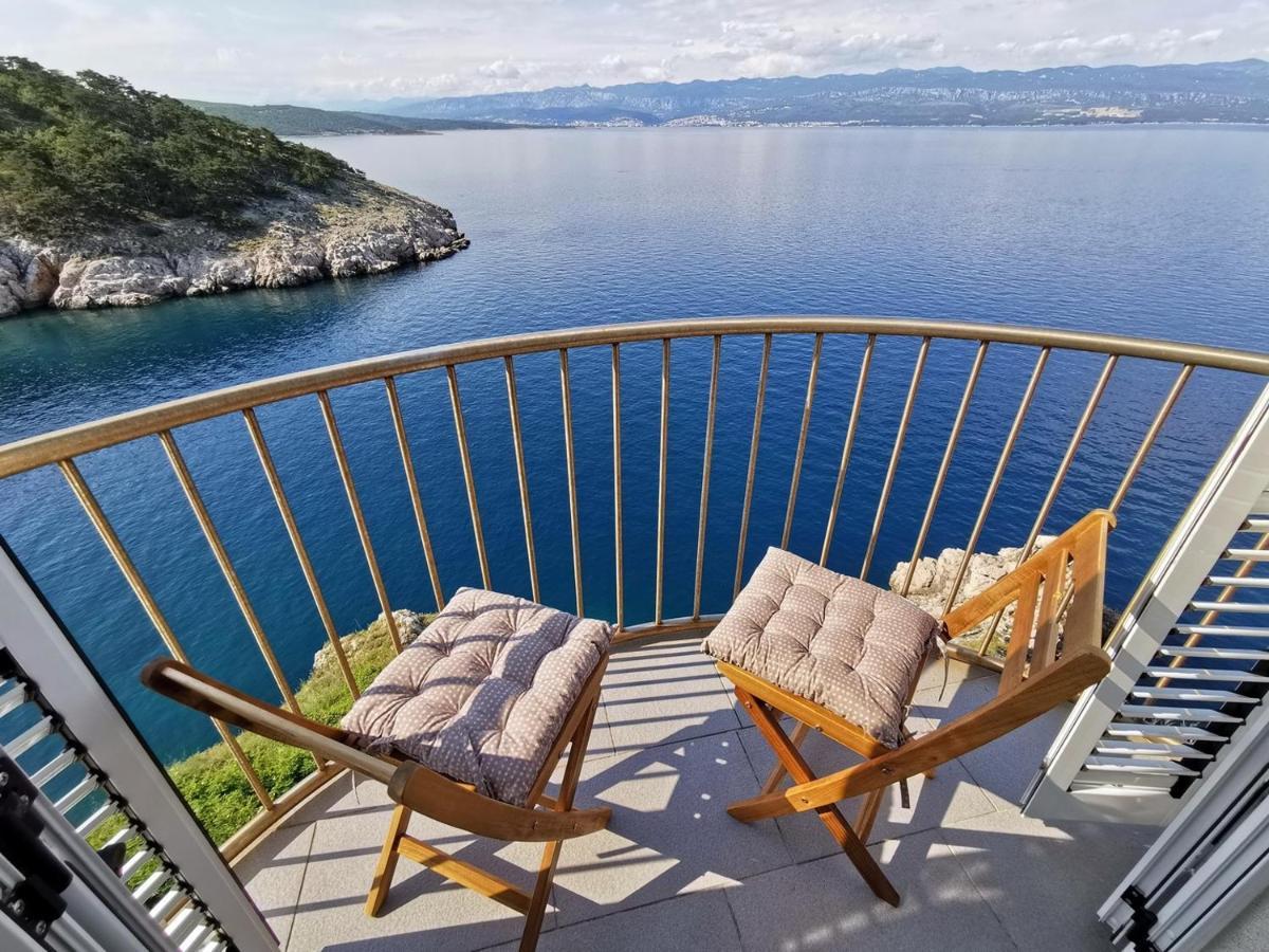 Vila Verbana Apartments Vrbnik  Esterno foto