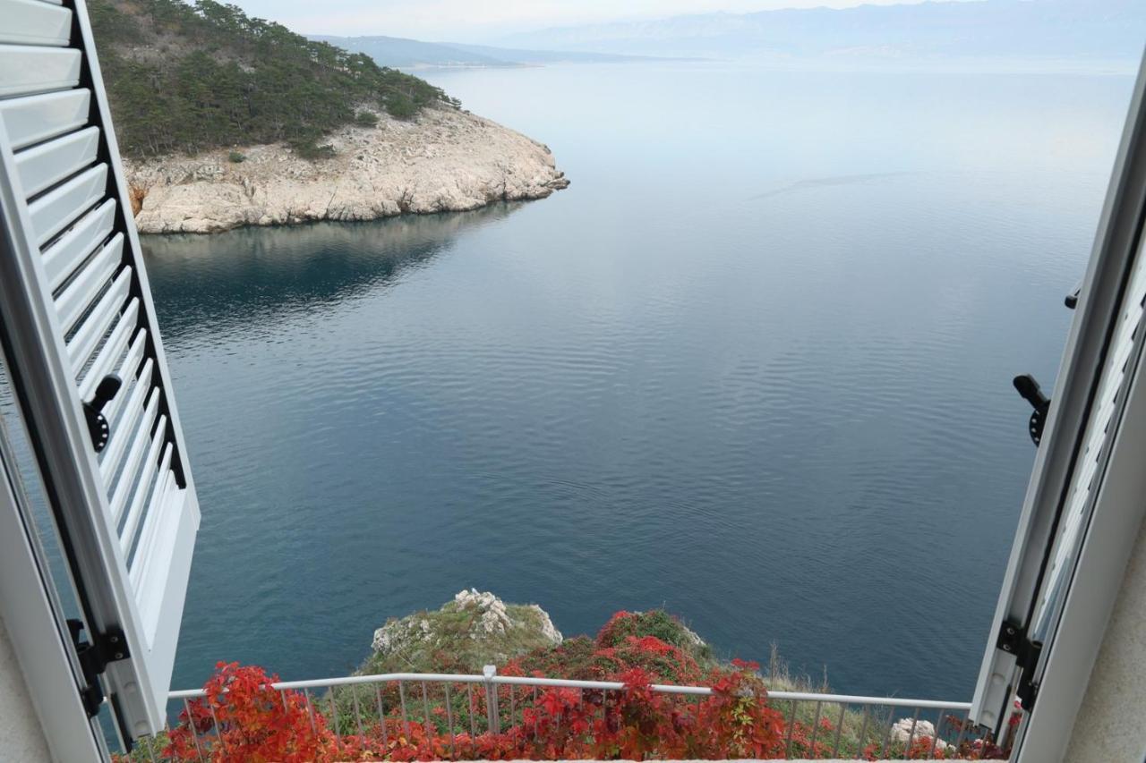 Vila Verbana Apartments Vrbnik  Esterno foto